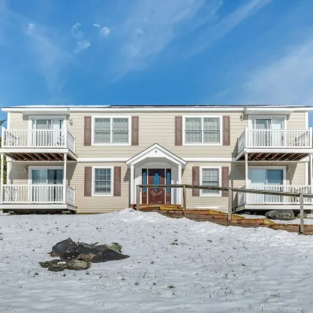 Homey Windham Condo Hike and Ski the Catskill Mtns!