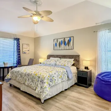 Swim and Unwind Pet-Friendly Home in Spring!