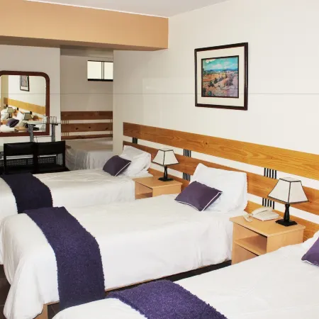 Hotel Anthony's Отели рядом с достопримечательностью «Парк-де-ла-Резерва»