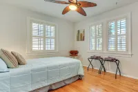 4 Mi to Dtwn Jacksonville: Chic Home w/ Porch! Hotels in 