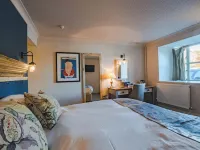 The Bunk Inn Hotels in Thatcham