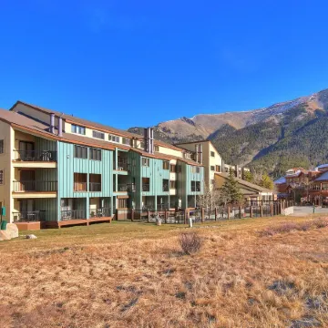 SkyRun - Vacation Condos in Copper Mountain Resort CO