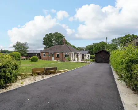 Greenacres Hotels in Kidderminster