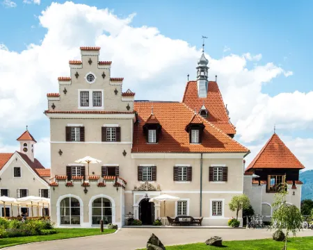 格斯魯斯瑪爾陶酒店 穆爾河谷酒店