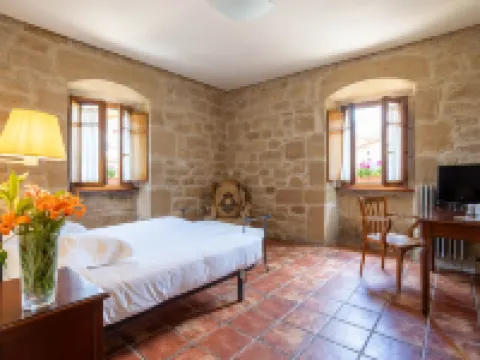 Hotel Villa de Ábalos Hotels in Abalos