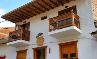 Sergeant Pepper's Hostel