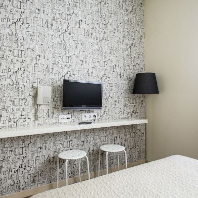 Executive Studio Residencia Universitaria Blas de Otero Promo Code