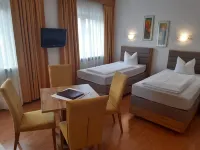 Landhaus Klausnerhof Hotel Garni فنادق في Gemeinde Seefeld in Tirol