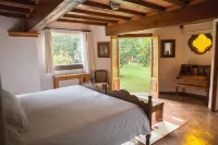 Casa Bugambilia, Un Pequeño Hotel en Tepoztlán