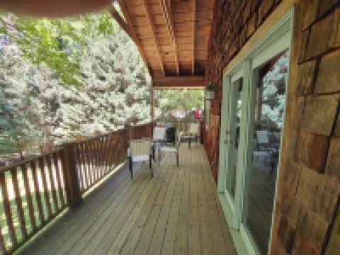 McKinley Edwards Inn Hotels in Swain County