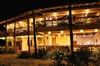 Seaside Garden Lodge Mompiche فنادق في 