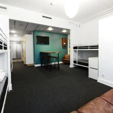City Backpackers Hostel Отели рядом с достопримечательностью «Катаринахиссен»
