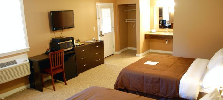 Abbot Trailside Lodging Hotels in Piscataquis County