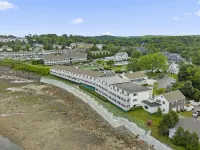 The Sparhawk Oceanfront Resort Hotels near Ogunquit Beach