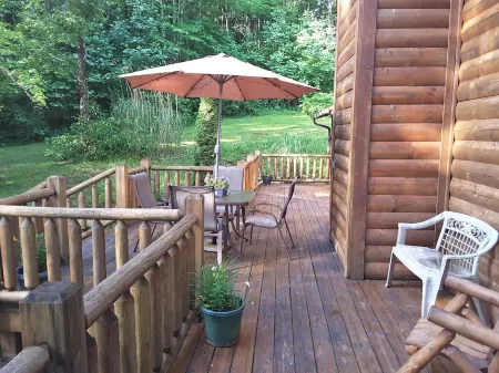 Adventurewood Luxury Log Cabin - Hot Tub, Fireplace, Pool Table