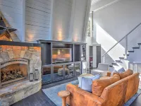 Tahoe City A-Frame Home 10 Mi to Skiing! Hotels in Dollar Point