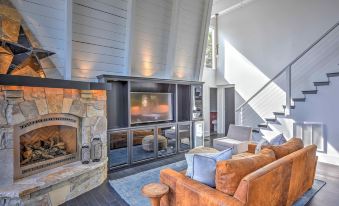 Tahoe City A-Frame Home 10 Mi to Skiing!