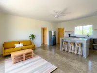 Eco living 2 bd oasis with ocean view Casa Milpa