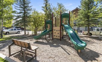 901 Crazy Horse Circle Condo