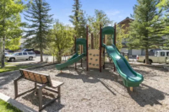 901 Crazy Horse Circle Condo