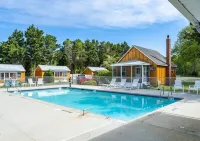 Beach Bum West-O Motel - Pool