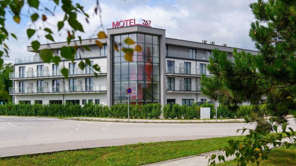 Motel 267