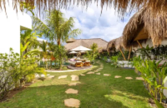 烏里亞酒店龍目島 酒店