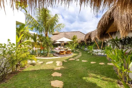 Uryah Hotel Lombok Отели рядом с достопримечательностью «Pantai Selong Belanak»