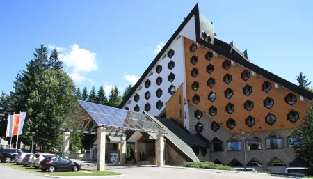 Bianca Resort & Spa Отели в г. Колашин