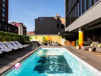Sixty Les Hotels near ABC Playground