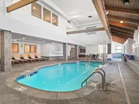 Beacon Pointe on Lake Superior Hotels in Duluth