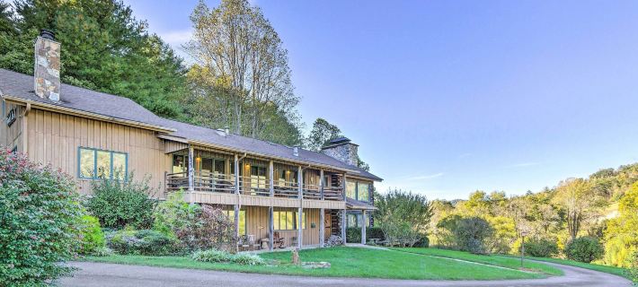 River Access, Mtn Views! All-Season Cullowhee Base Hotels in Jackson County