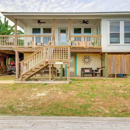 Dauphin Island Vacation Rental Close to Beaches!