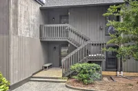 Condo by Pinehurst Golf Course w/ Peaceful Patio - Bathtub