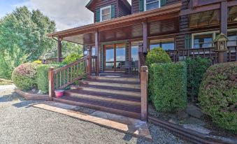 Mtn Views & Fire Pit: Rustic Piney Creek Cabin