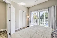 Modern Escape in the Heart of Murrells Inlet