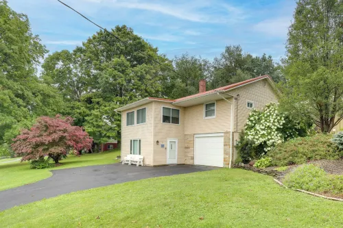 Montour Falls Apartment ~ 3 Mi to Seneca Lake! - Wifi