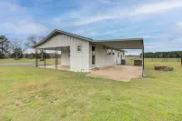 Historic Greers Ferry Home < 2 Mi to Shiloh Marina - 3-Star