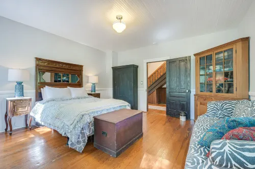Historic & Charming Pittsboro Home w/ Fireplaces