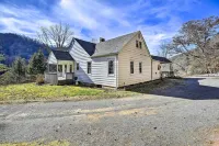 Mtn-View Home w/ Game Room - Near Atv Trails! - 3 étoiles