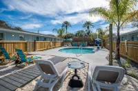 Salt Air Inn & Suites Hotels in Neptune Beach