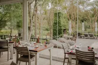Aan de Oever Guesthouse - breakfast