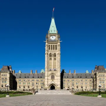 Holiday Inn OTTAWA DWTN - PARLIAMENT HILL by IHG Hotels near Rideau Canal