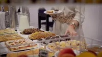 Hotel Royal - Breakfast