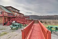Cheery Pet-Friendly Studio w/ Shared Fire Pit - Homestays