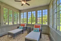 Sodus Point Historic Home ~ 1/2 Mi to Sodus Bay! - Wifi