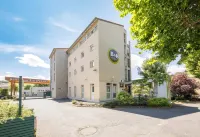 B&B Hotel le Puy-en-Velay - parking