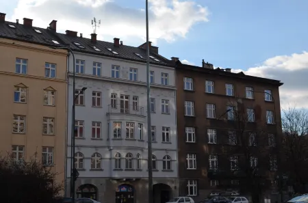 Ginger ApartHostel Отели рядом с достопримечательностью «Флорианские ворота в Кракове»