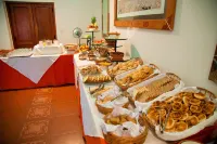 Hotel Asturias - breakfast