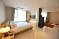 Geoje Artnouveau Suite Hotel Hotels in Geoje-si